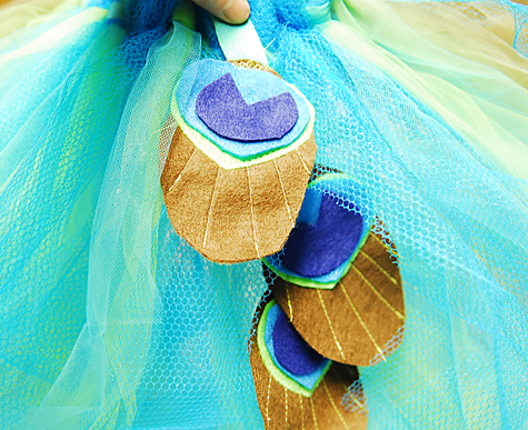 Farsangi jelmezötletek - páva jelmez