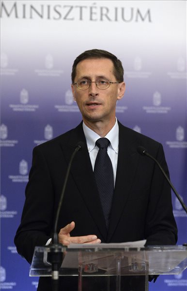 A gyermekeink számától függ majd a nyugdíjunk? - Döntött a kormány