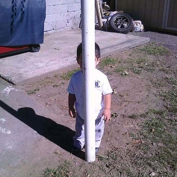 Fotók: ilyenek a gyerekek, amikor nem jól értelmezik a bújócskázást