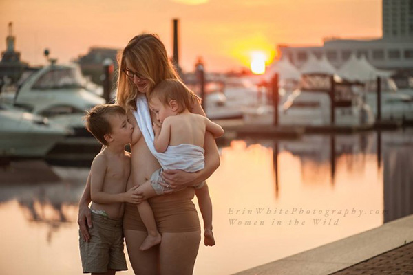 Felháborodást váltottak ki a szoptató anyák fotói - Nézd meg te is!