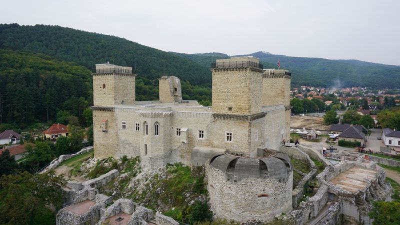 5 izgalmas vár Magyarországon, ami szuper családi program lehet a hétvégére