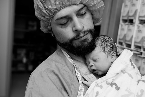 12 fotó, ami tökéletesen bemutatja, milyen csodálatos dolog a szülés és születés