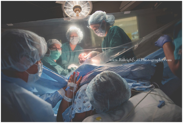 Az Év szülésfotója 2016: 13 lenyűgöző fotó a születés csodájáról - Ezeket díjazta a zsűri