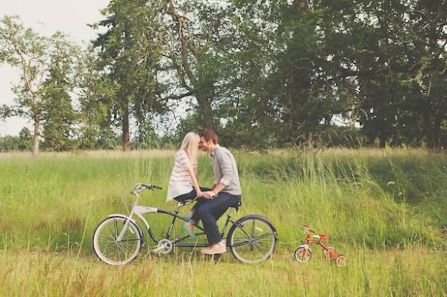 Babát vársz? Fotókon 15 aranyos és vicces ötlet, hogyan tudasd az örömhírt a családdal, barátokkal