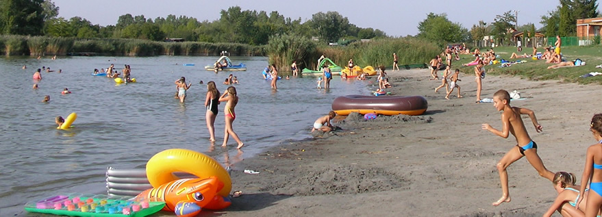 Ide vidd strandolni a gyereket! - 15 kevésbé ismert tó az országban, ami a kisgyerekes családok kedvence