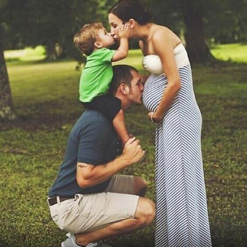 Jön a második baba? 17 aranyos fotós ötlet, hogyan jelentheted be az örömhírt a rokonoknak, ismerősöknek