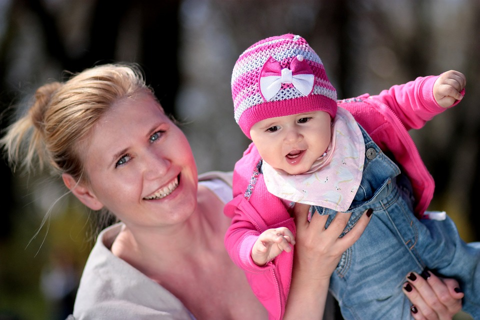 Babavárás és szülés 35 év fölött  - Okosabbak és fittebbek lesznek az idősebb anyák gyermekei egy tanulmány szerint