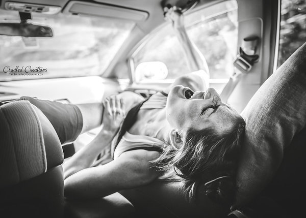 Az Év szülésfotója 2017: 12 gyönyörű fotó a szülés és születés csodájáról - Nézd meg, kiket díjazott a zsűri