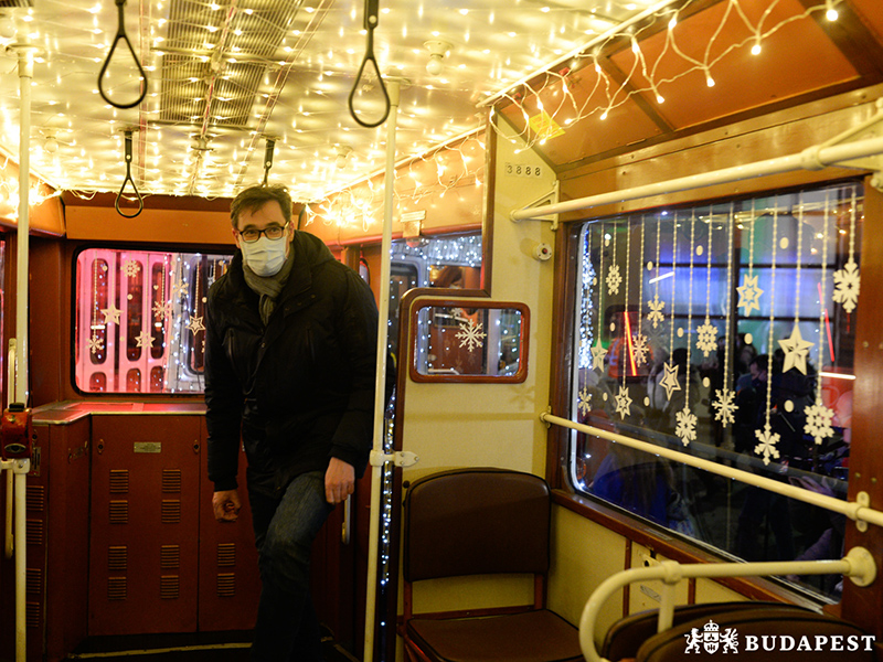 Fényvillamos 2021 menetrend: Ezen az útvonalon közlekednek Budapesten az ünnepi díszbe öltöztetett járművek