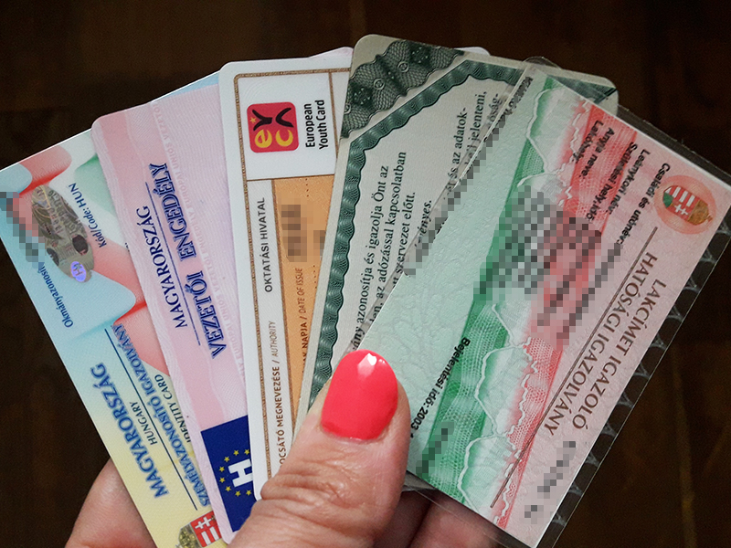 Lejáró okmányok 2022: Változtak a szabályok! - Itt a konkrét időpont, meddig használható a lejárt személyi, jogosítvány, diákigazolvány
