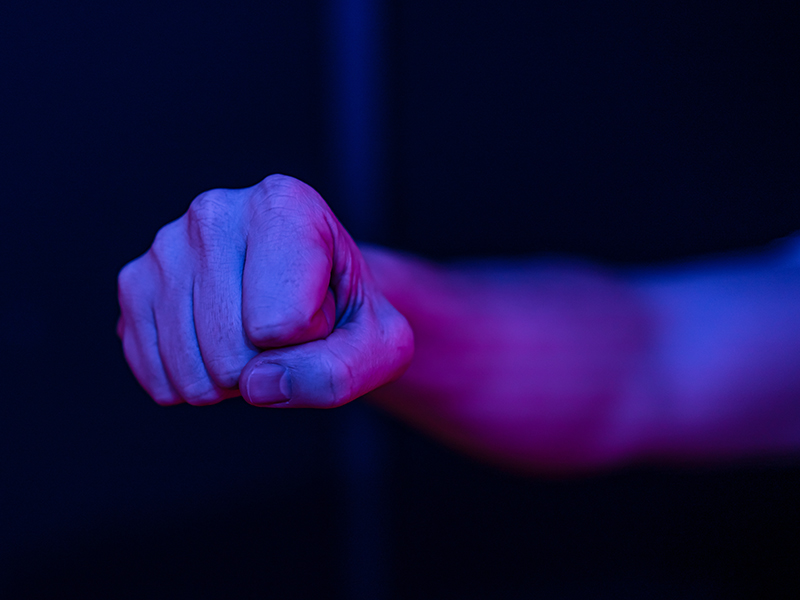 Majdnem megölte ötéves kisfiát a monori férfi - Dühítette, hogy valaki a családból megette a kekszét