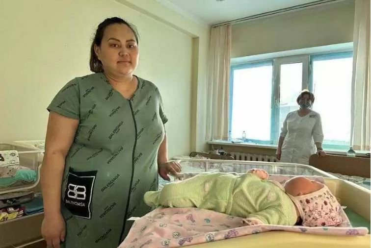 Fotók: Közel 7 kilós óriásbaba született! - A kislányt császármetszéssel segítették világra