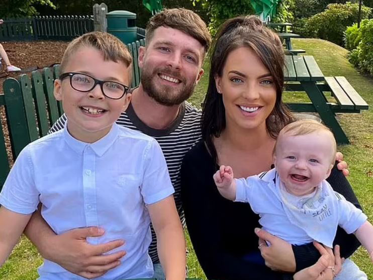 A bölcsődében szenvedett súlyos égési sérüléseket egy kisfiú, miután ráömlött egy vödör fertőtlenítőszer